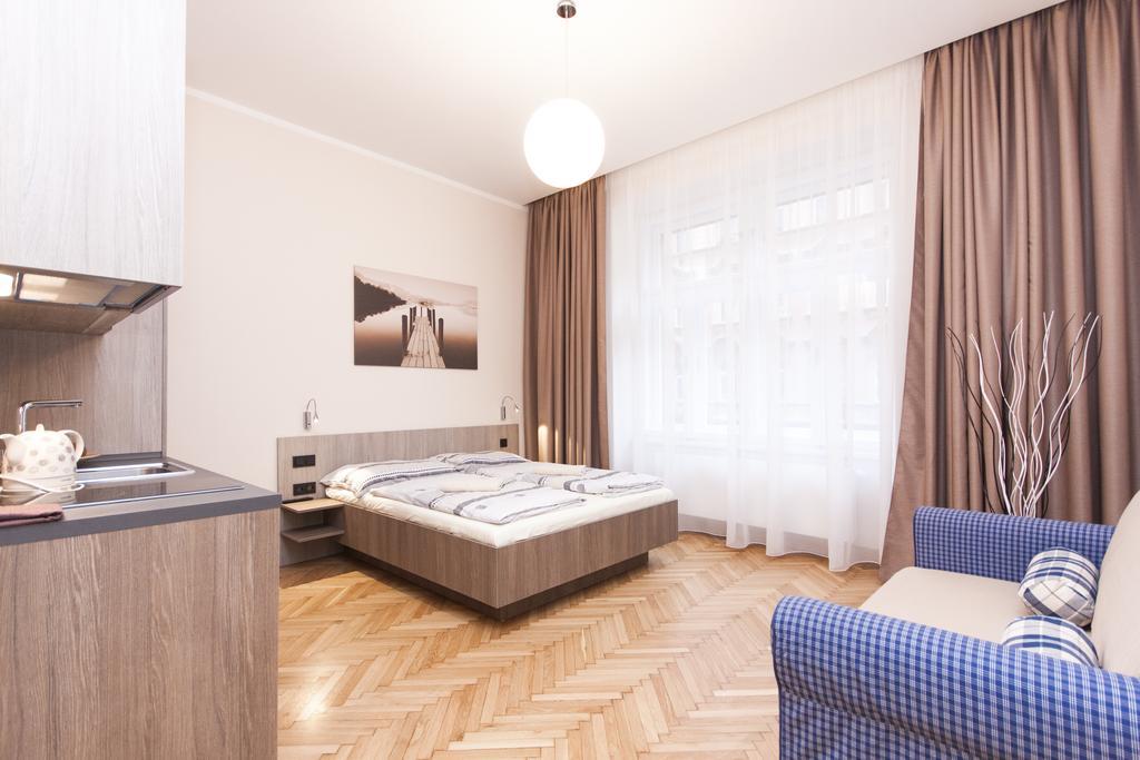 פראג Manesova Astra Apartment חדר תמונה