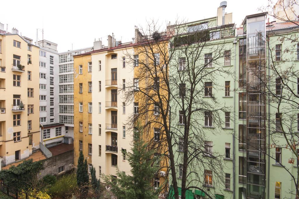 פראג Manesova Astra Apartment חדר תמונה