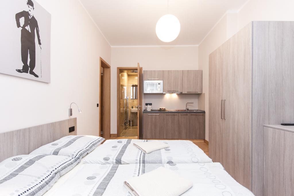פראג Manesova Astra Apartment חדר תמונה