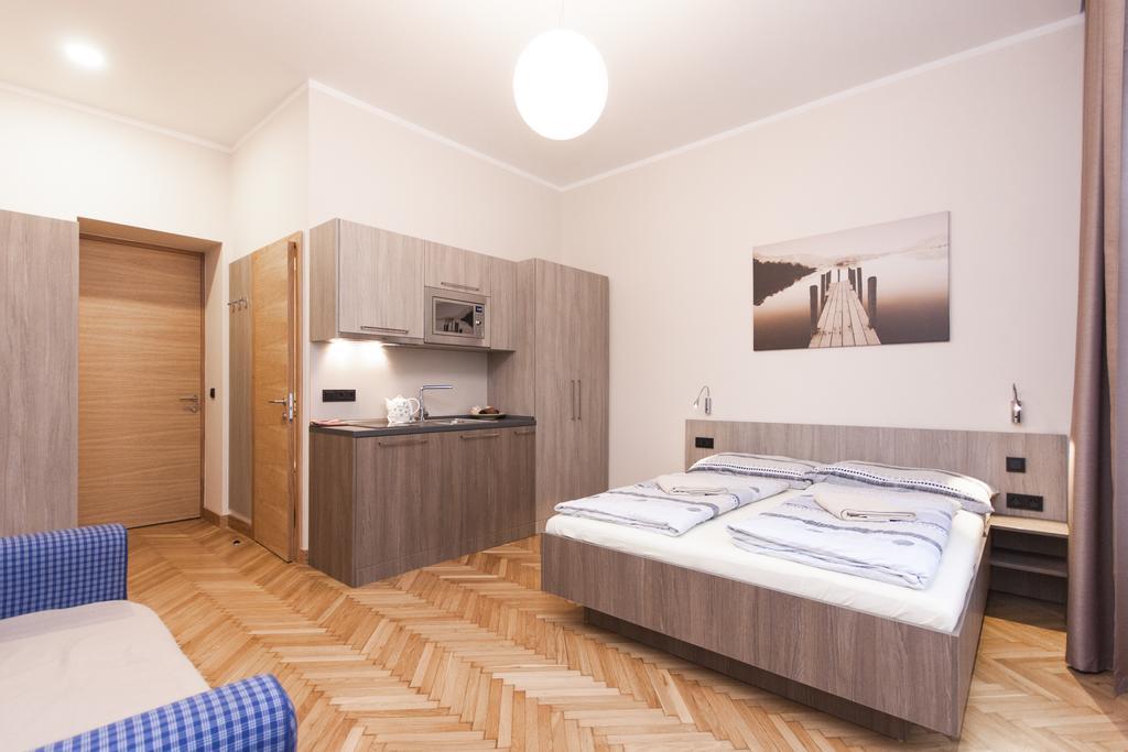פראג Manesova Astra Apartment חדר תמונה